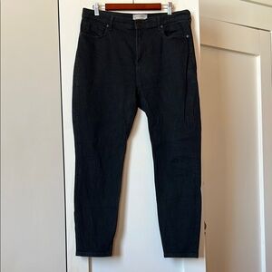 Everlane black skinny jeans